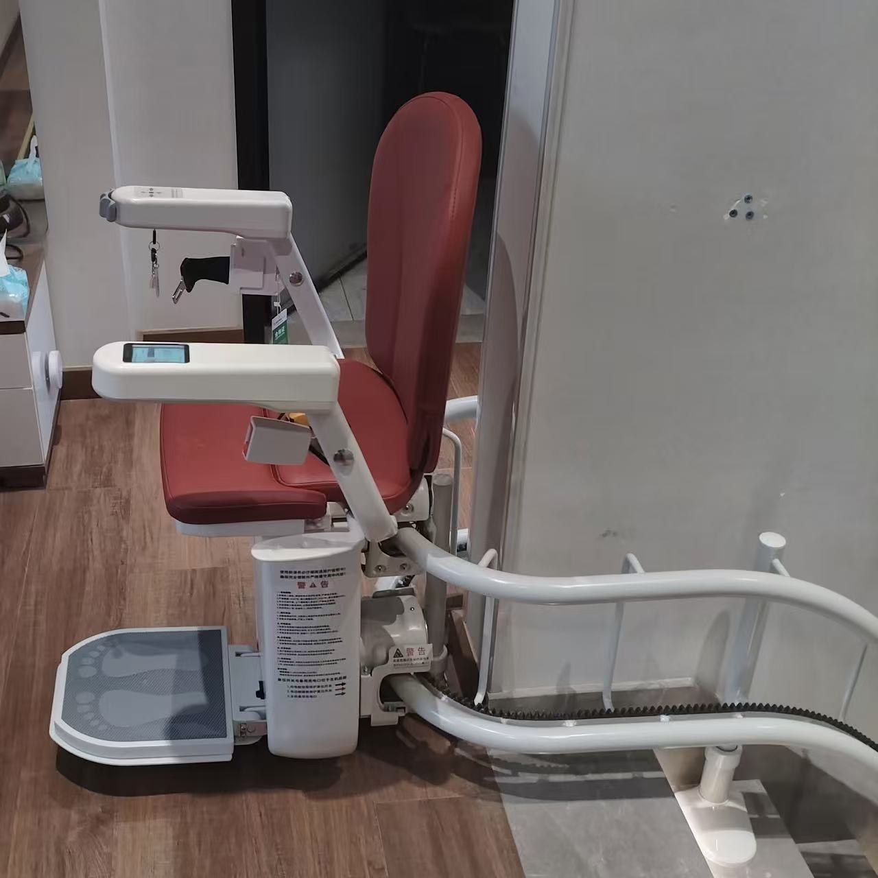 座椅电梯电源选址：选对插座，省心十年